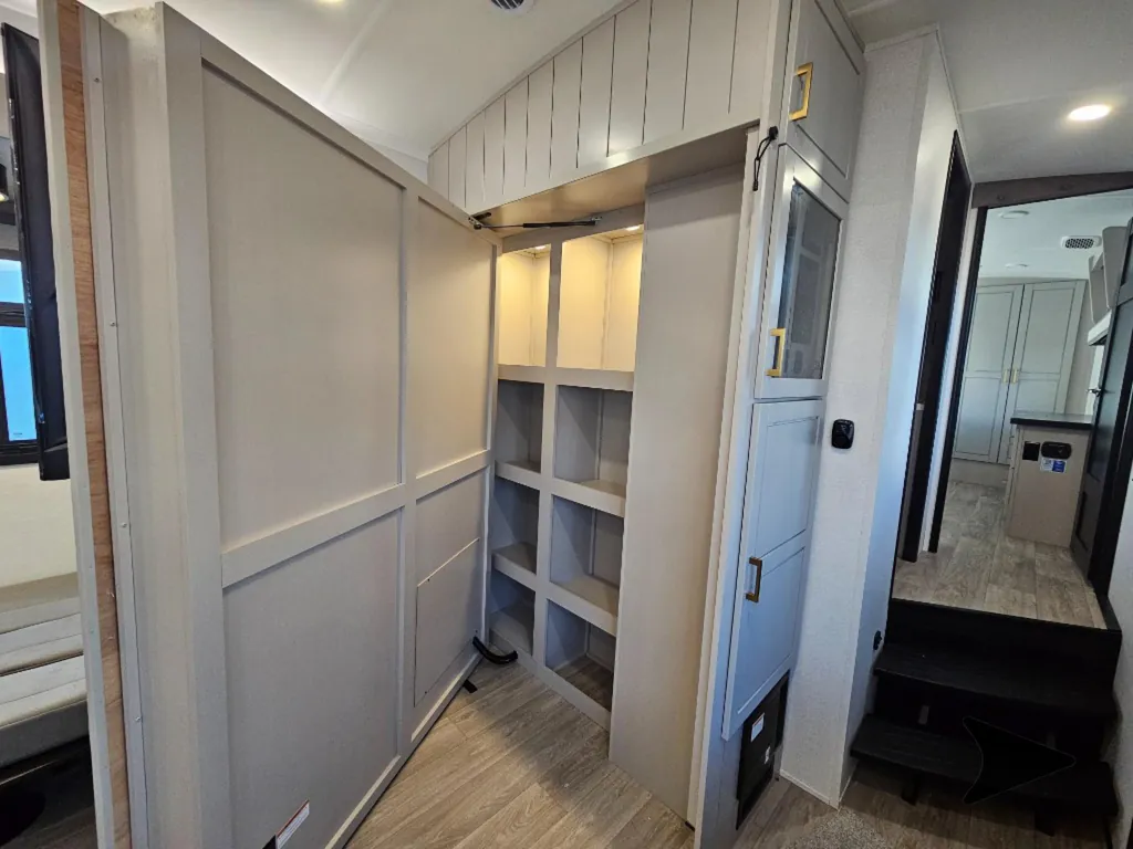 2027 Jayco North Point 391TBBH, Photos photo 18