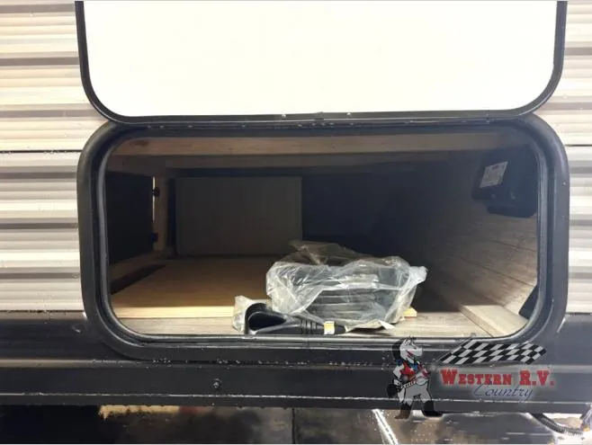 2026 Coachmen Catalina Summit Series 7 134RDX - Photo 4