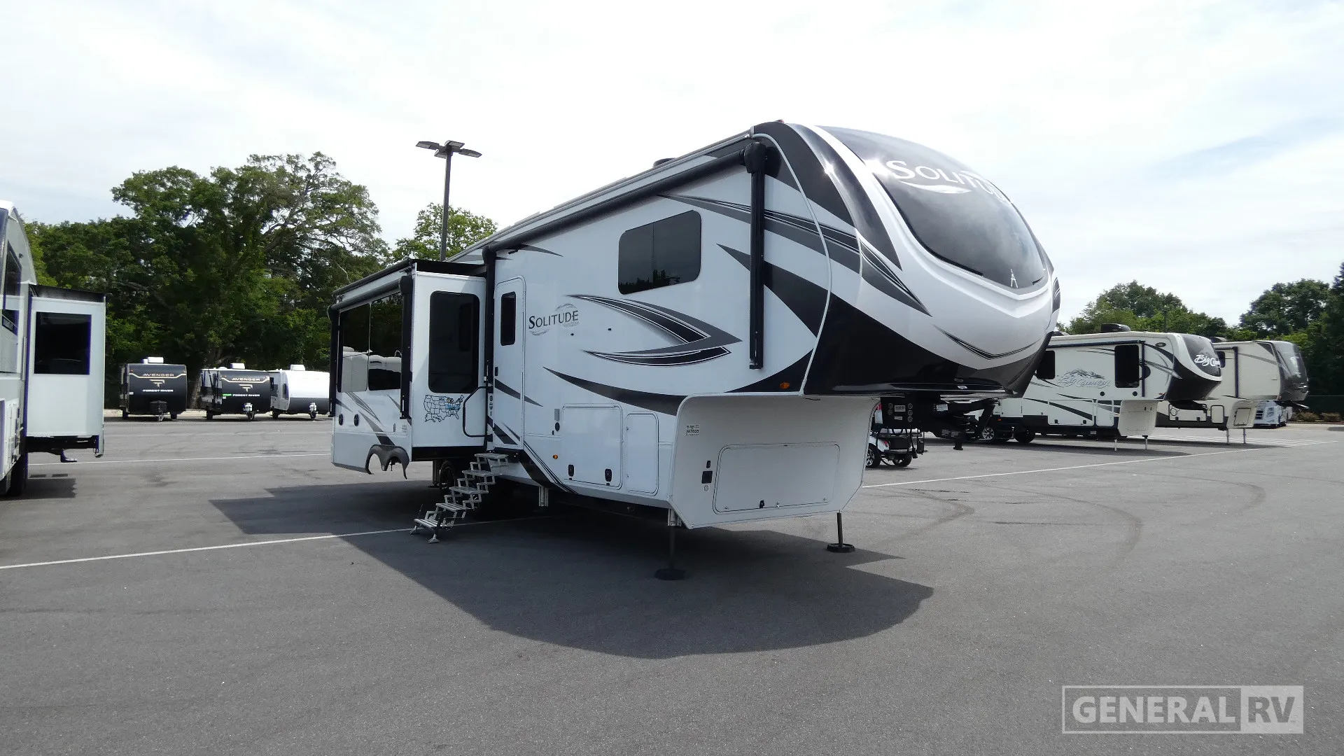2023 Grand Design Solitude 310GK - Photo 2