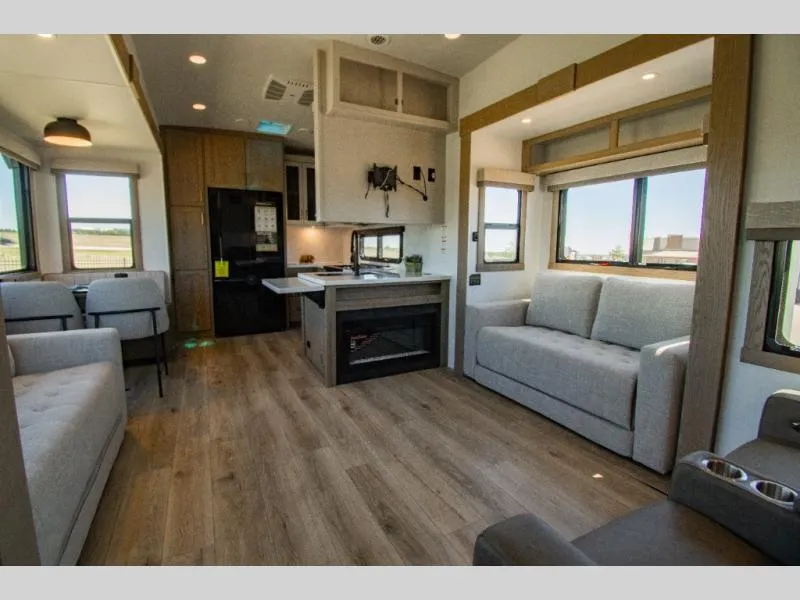 2027 Forest River Rockwood Signature 371RK - Photo 3