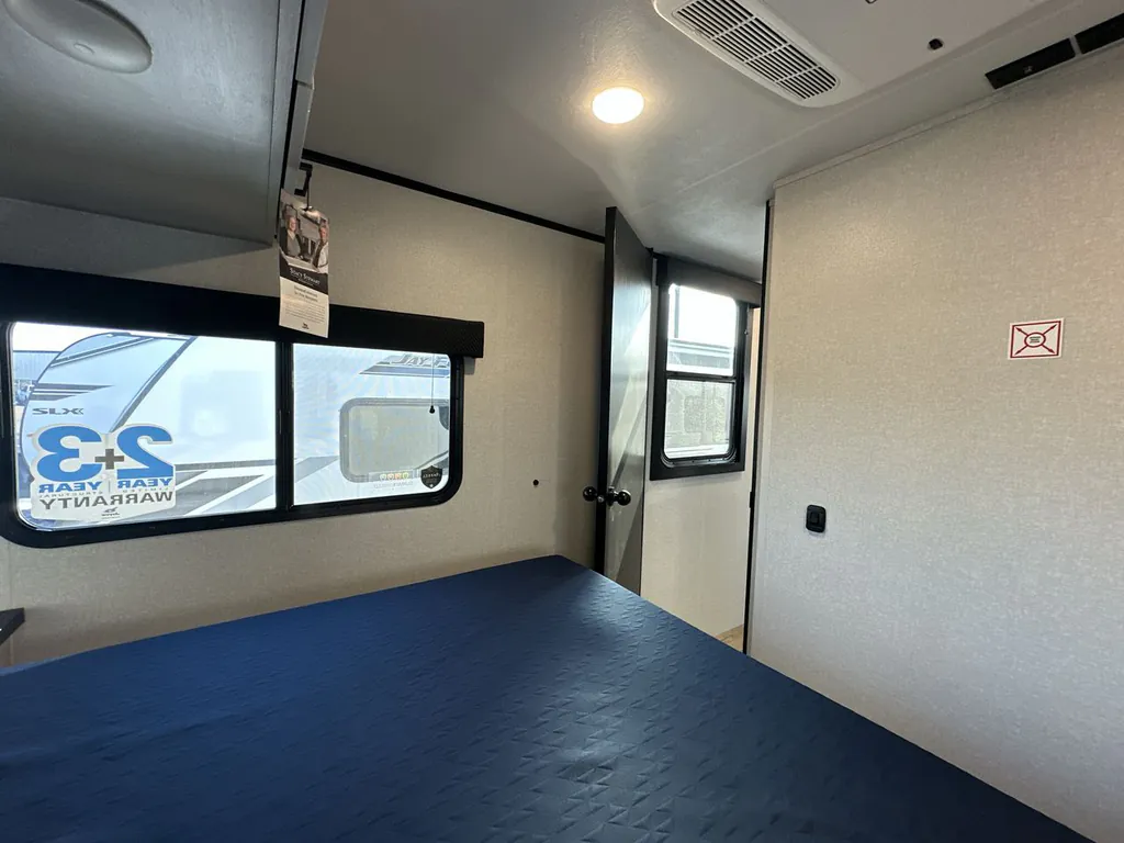 2026 Jayco Jay Feather 29QBH, Photos photo 15