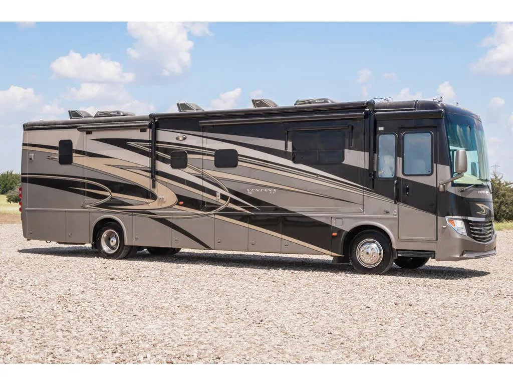 2016 Newmar Ventana 4037 - Photo 2