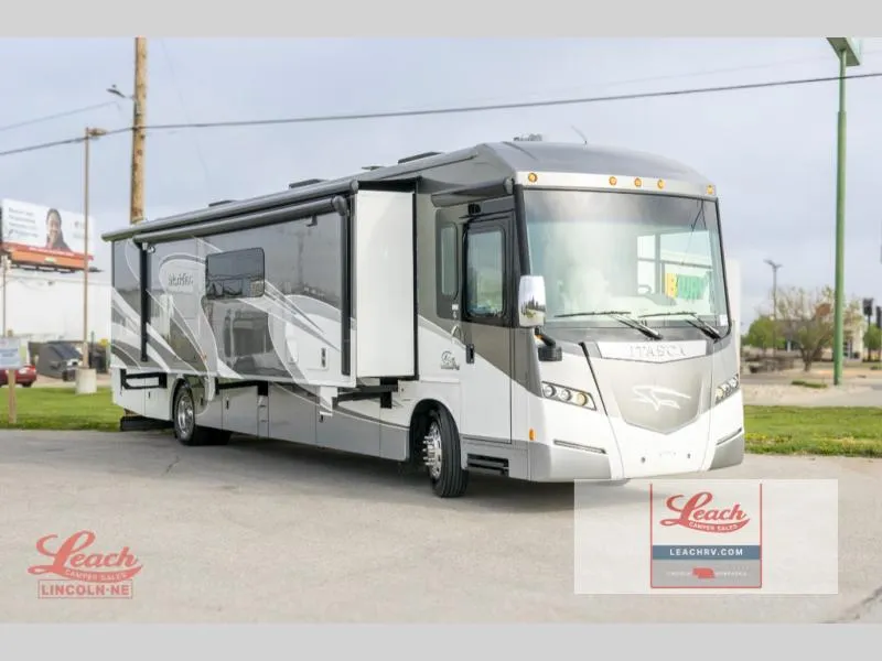 2015 Winnebago MERIDIAN 40R - Main photo