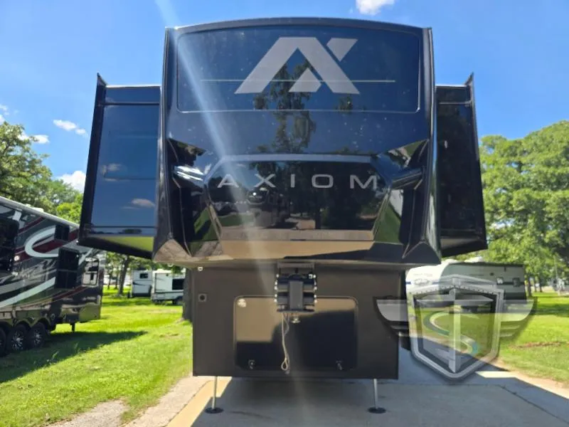 2027 Axiom RV Vendetta V4250SP - Photo 4
