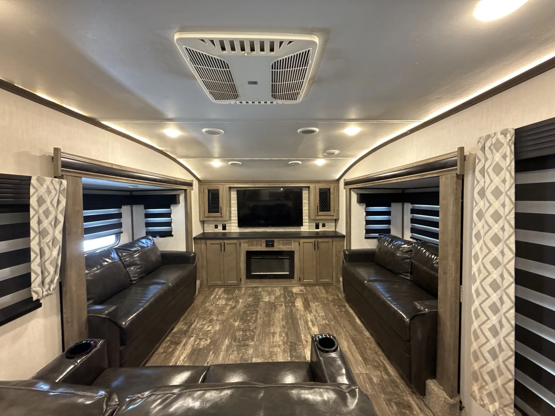 2021 Forest River Sabre 37FLH — living area main