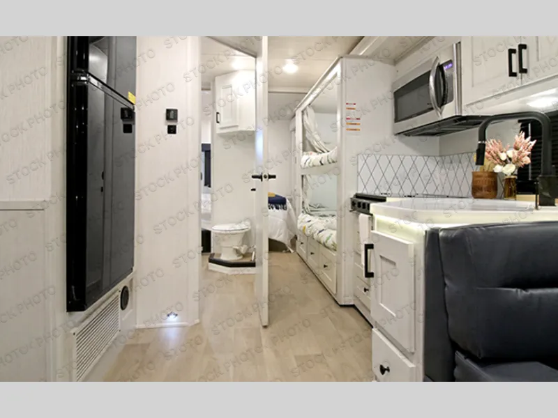2027 Nexus Rebel 35R - Photo 4