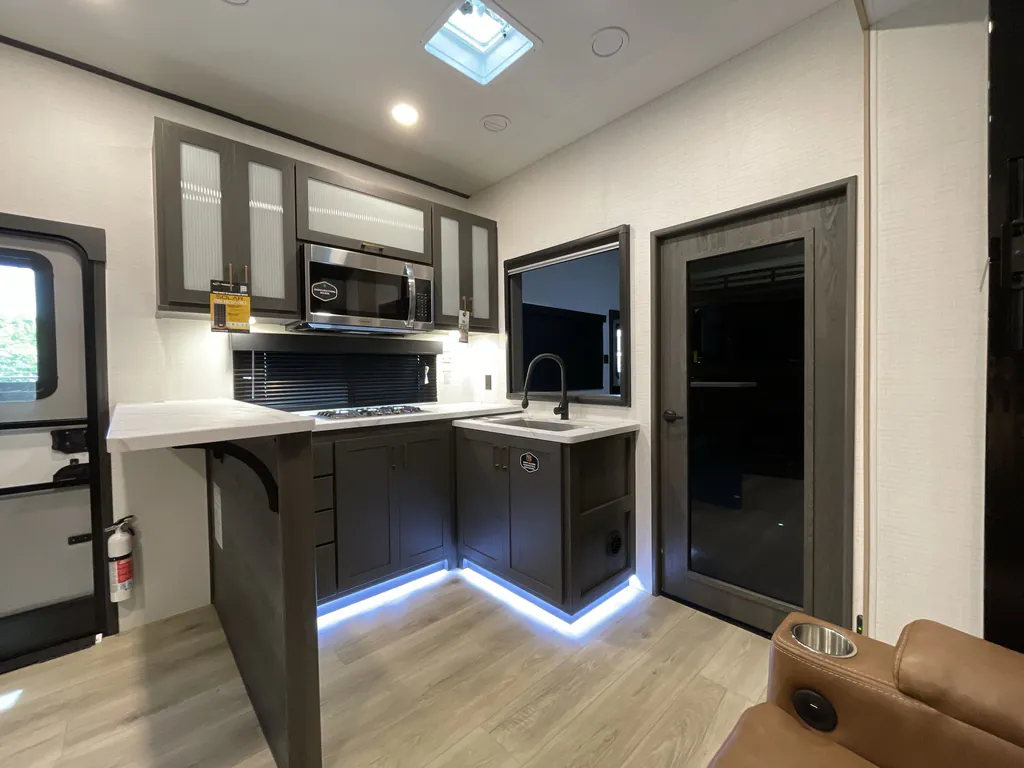 2027 Forest River Nightfall 380N, Photos photo 35