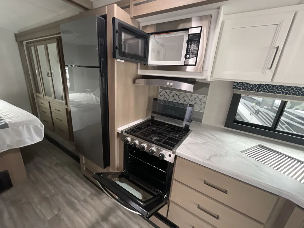 2026 Thor Motor Coach Freedom Traveler A29, Photos photo 11
