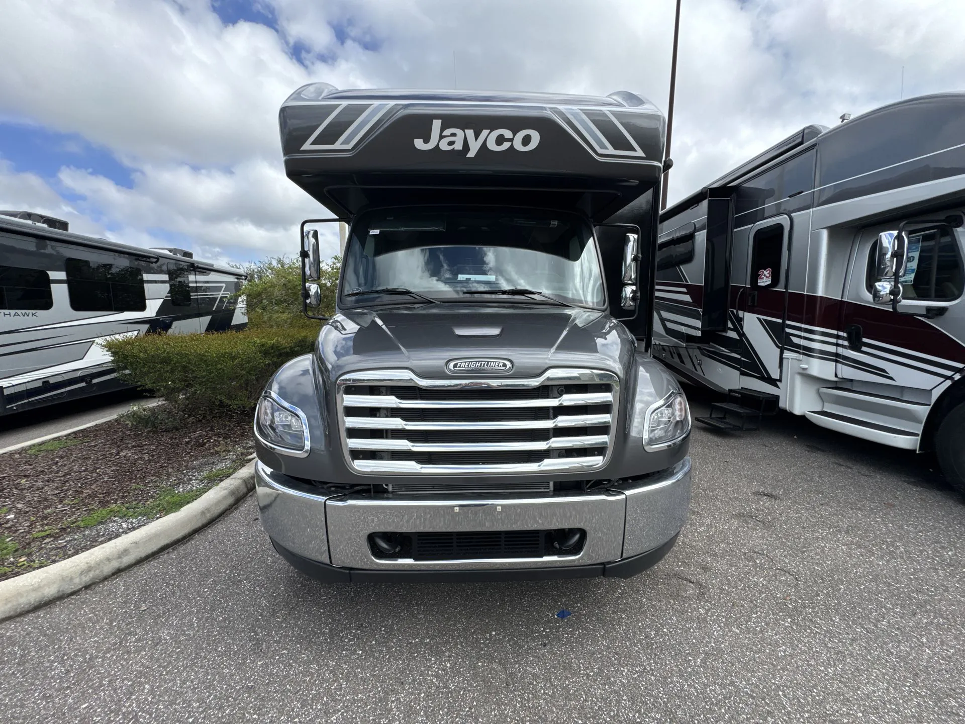 2027 Jayco Seneca 37K dealer photo 1 from Blue Compass RV