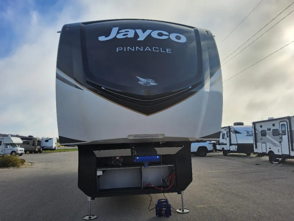 2026 Jayco Pinnacle 36FBTS, Photos photo 3