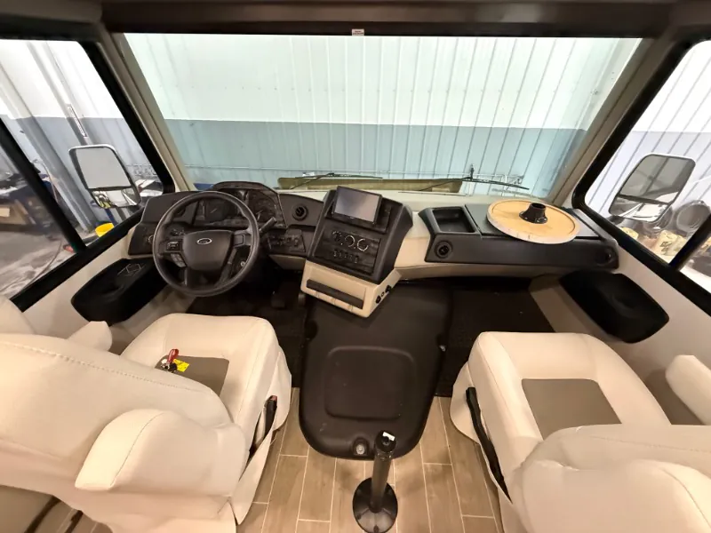 2022 Forest River Georgetown 5 Series GT5 36B5 - Photo 4
