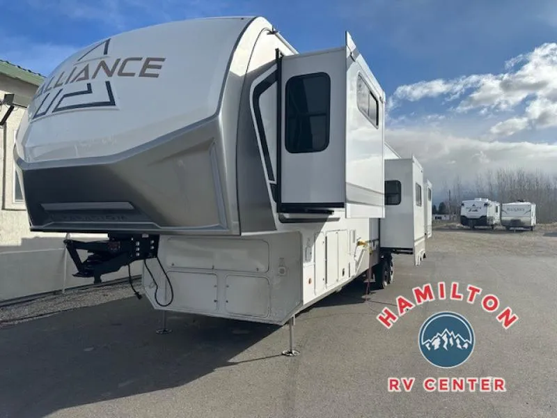 2026 Alliance RV Paradigm 395DS - Photo 3