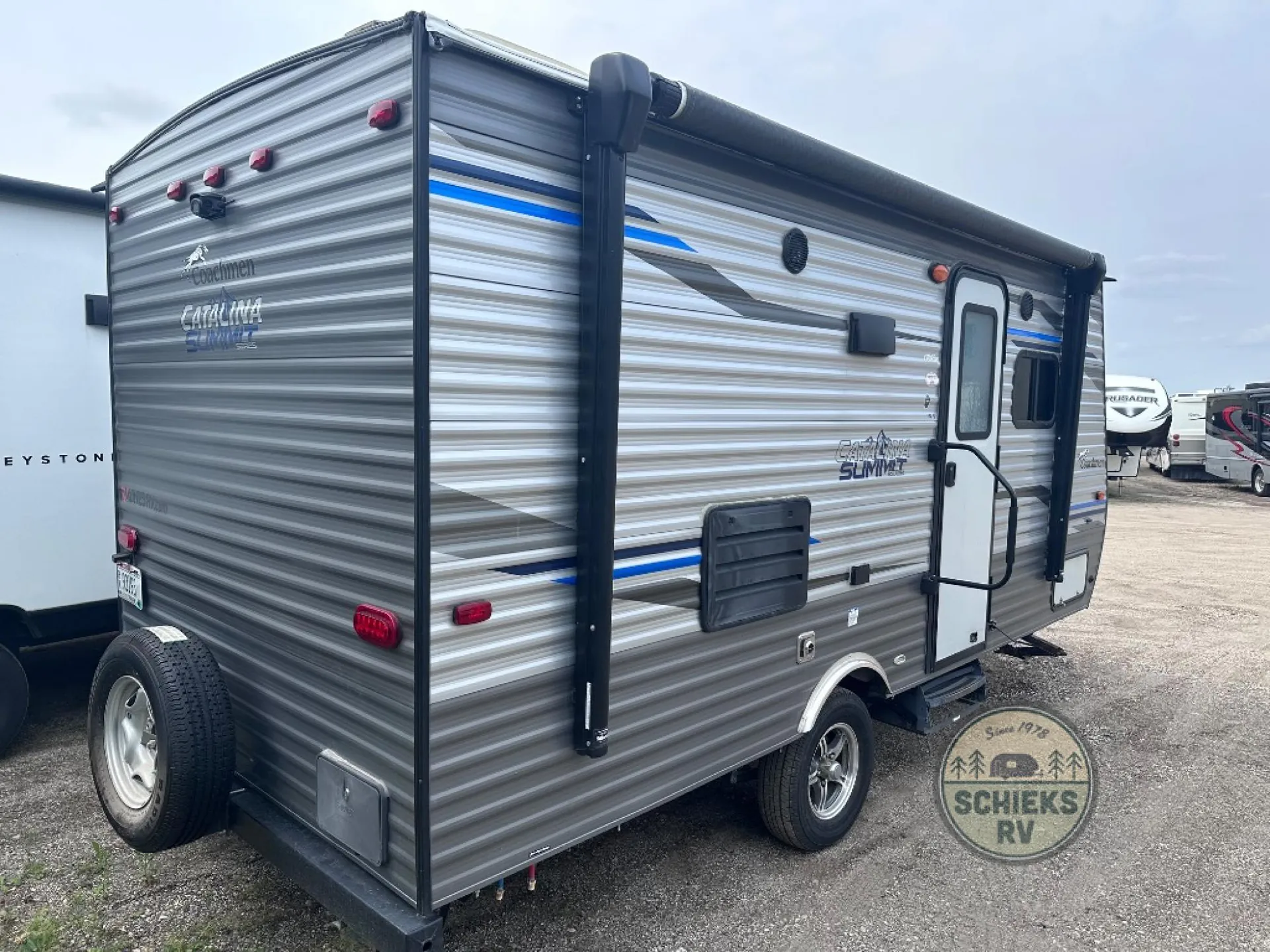 2020 Coachmen Catalina Summit 172FQ - Photo 4