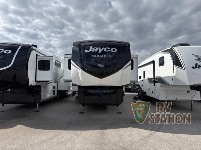 2026 Jayco Pinnacle 39FLOK - Photo 3
