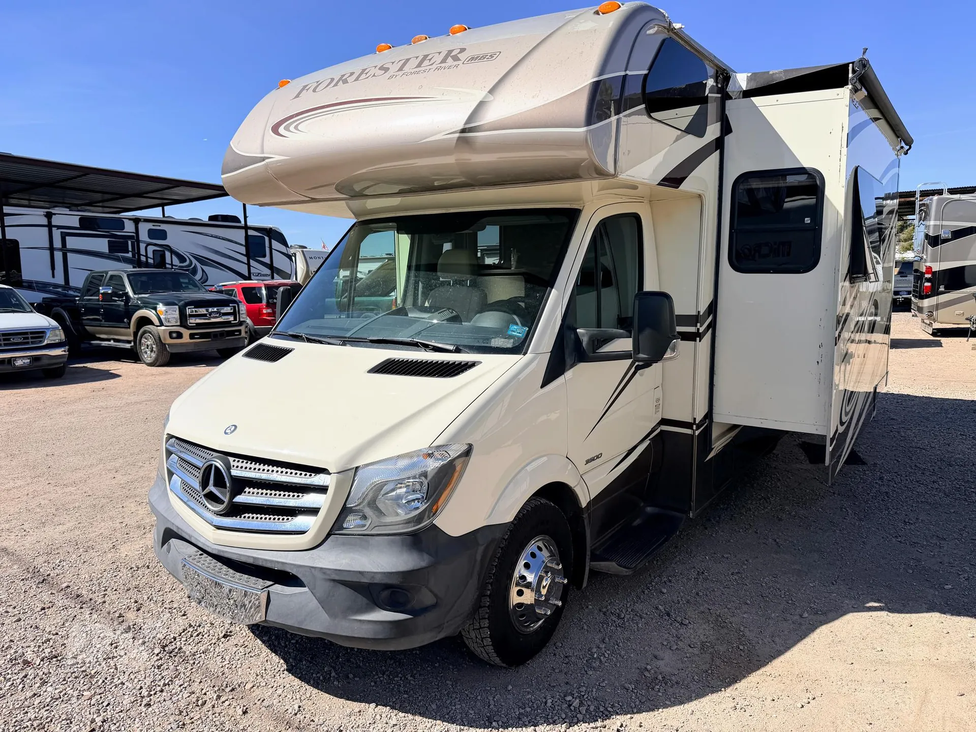 2015 Forest River Forester MBS 2401M - Photo 2