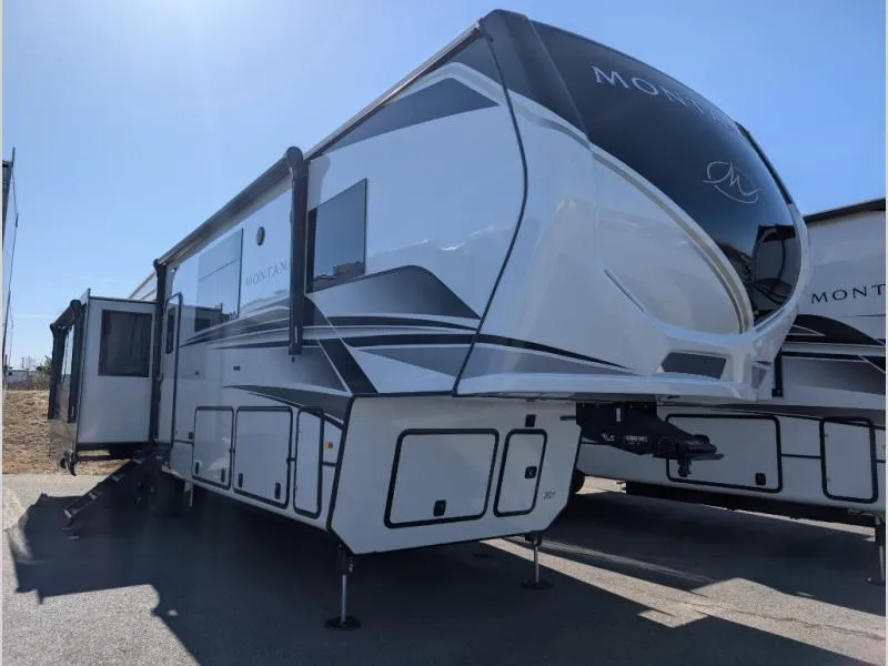 2025 Keystone Montana 3857BR - Photo 2
