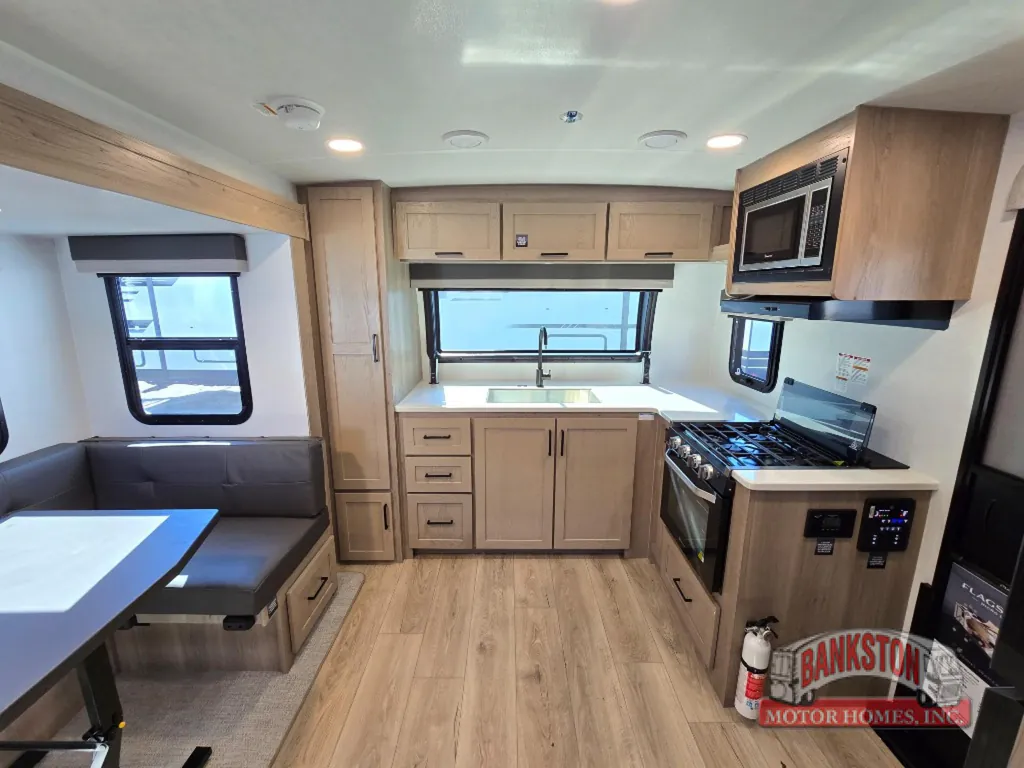 2026 Forest River Flagstaff Micro Lite 25FKB, Photos photo 7