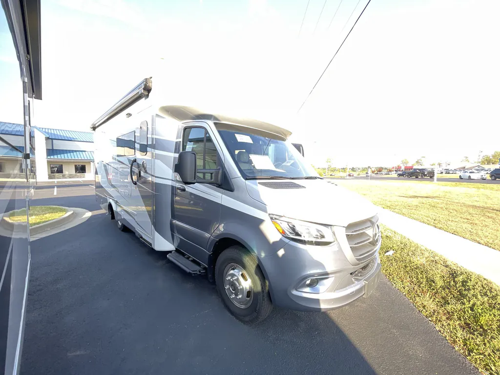 2026 Tiffin Wayfarer 25 XRW, Photos photo 6
