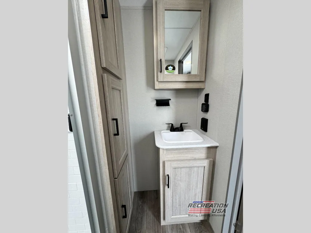 2026 Coachmen Catalina Legacy Edition 283RNR, Photos photo 35