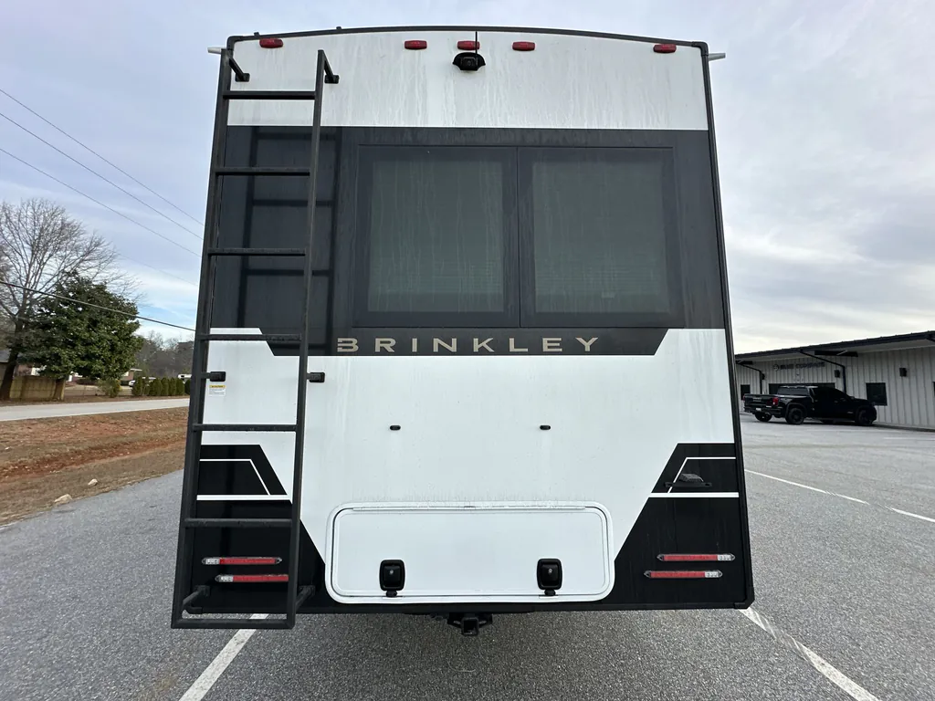 2026 Brinkley Model Z 3515, Photos photo 4