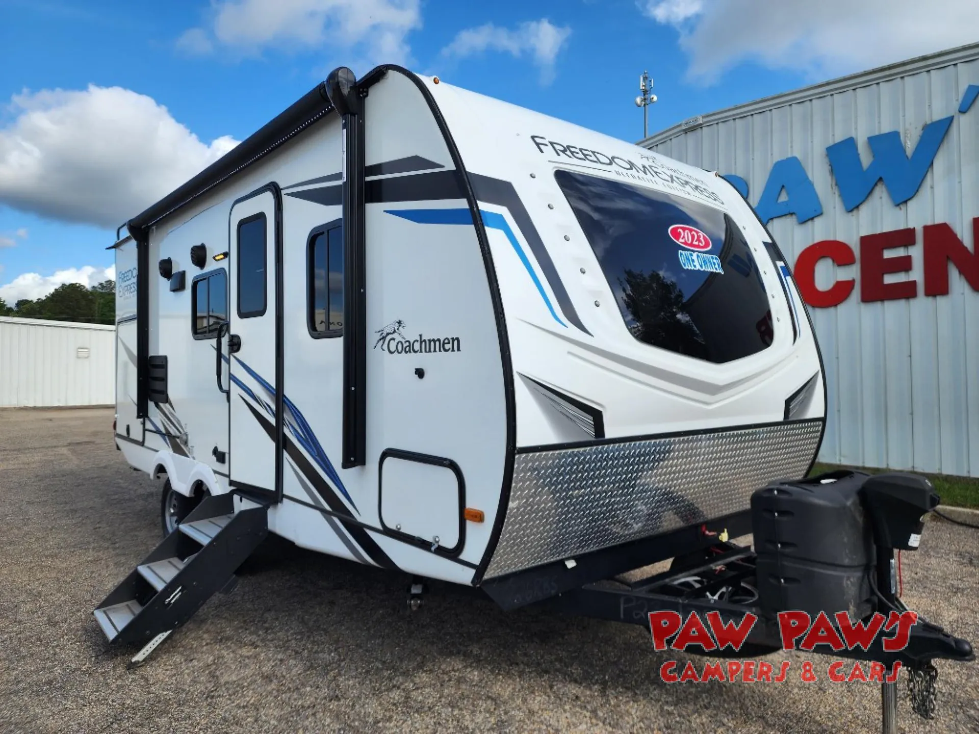 2023 Coachmen Freedom Express Ultra Lite 226RBS - Photo 2