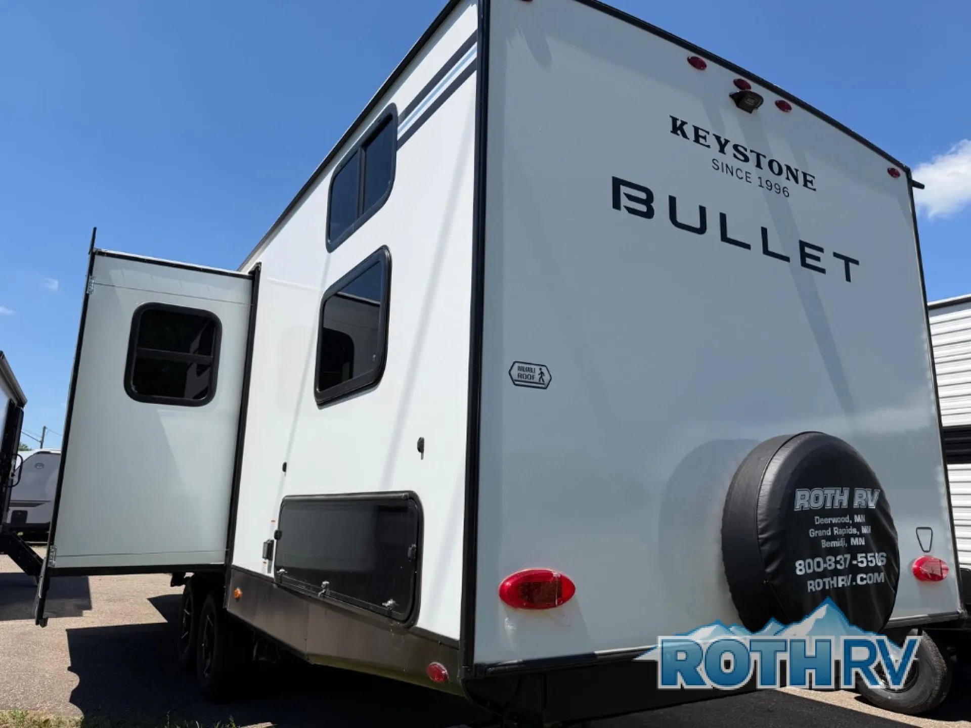 2026 Keystone Bullet Classic 28QBC - Photo 4