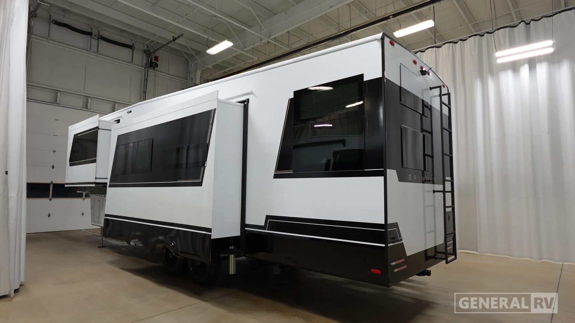 2027 Brinkley Model Z 3210 - Photo 4