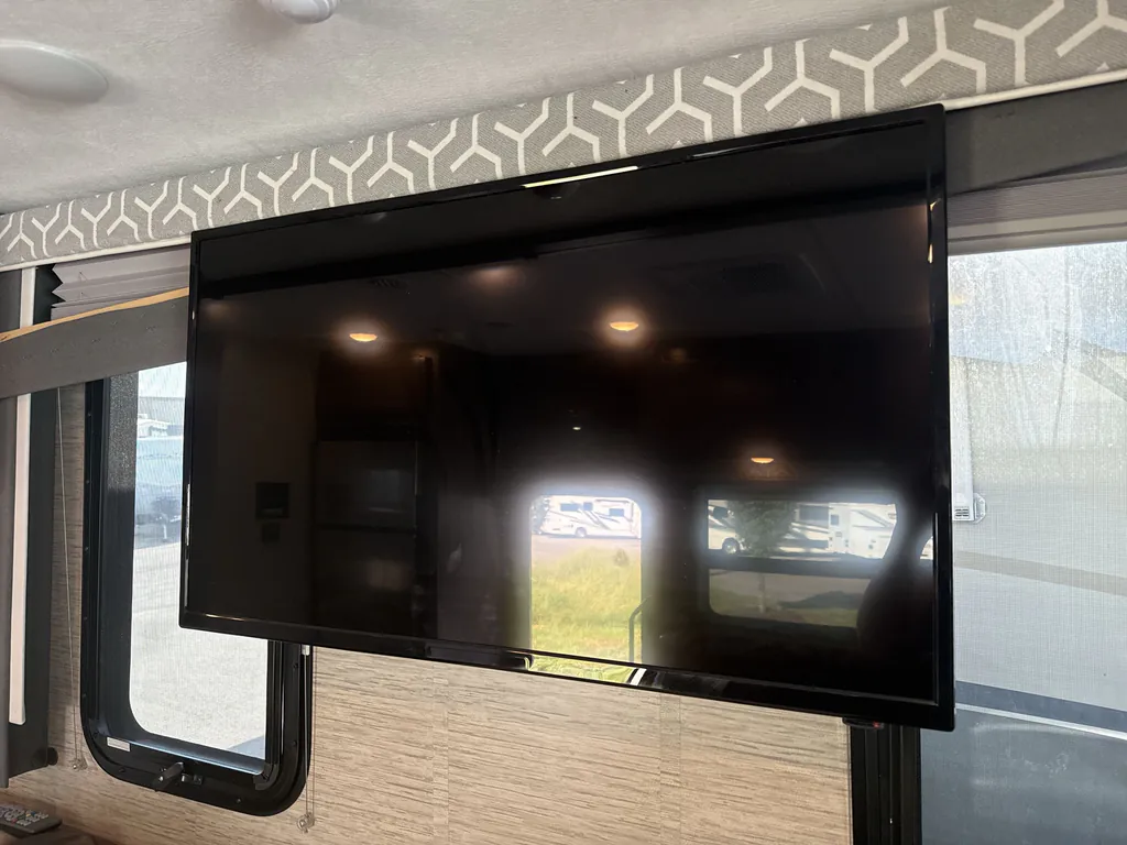 2022 Thor Motor Coach Freedom Traveler A32, Photos photo 33
