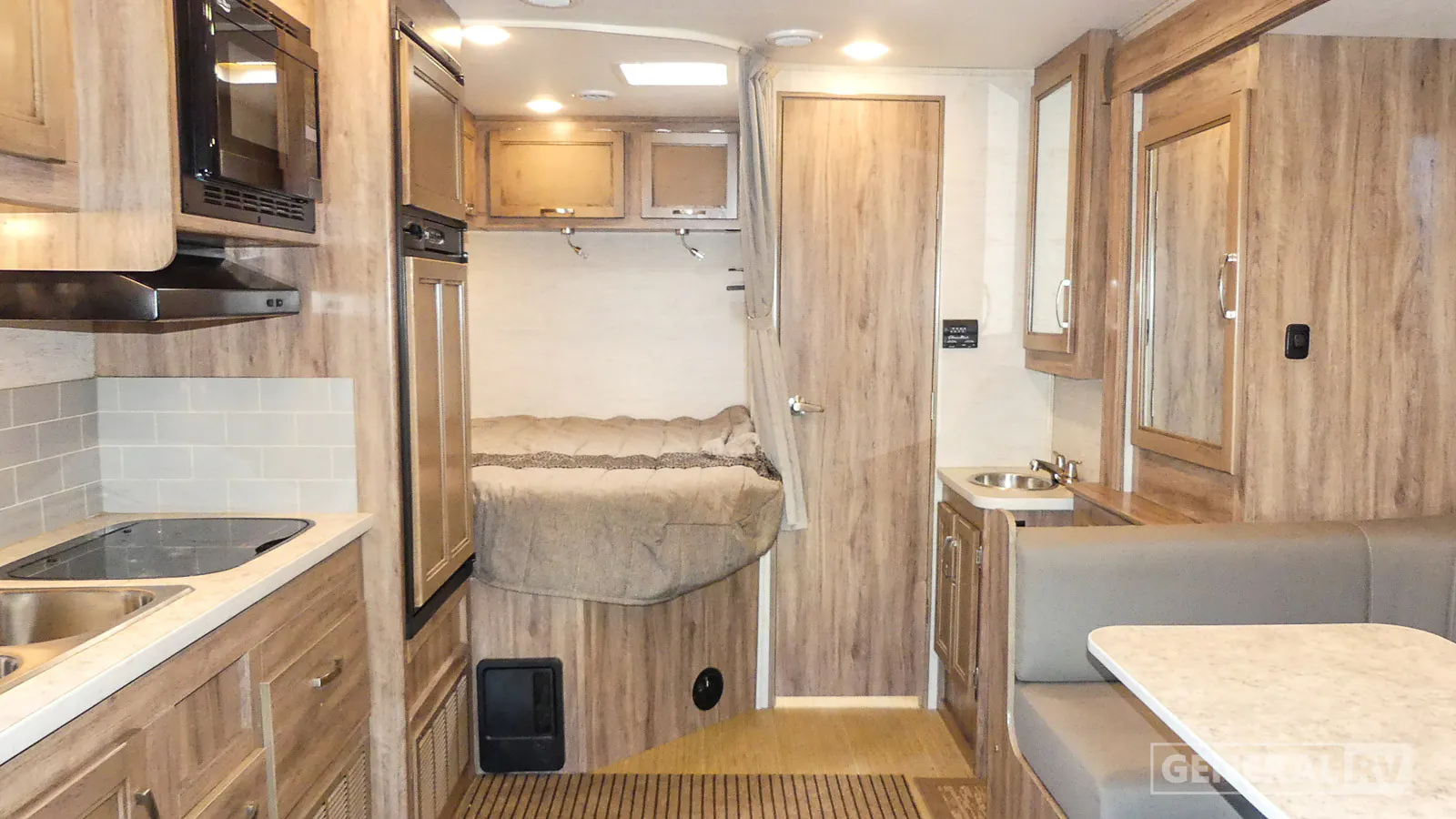 2021 Jayco Redhawk SE 22A - Photo 3