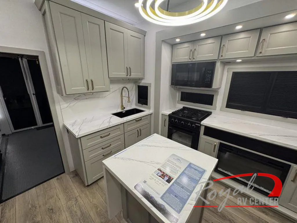 2026 Brinkley Model G 3520, Photos photo 18
