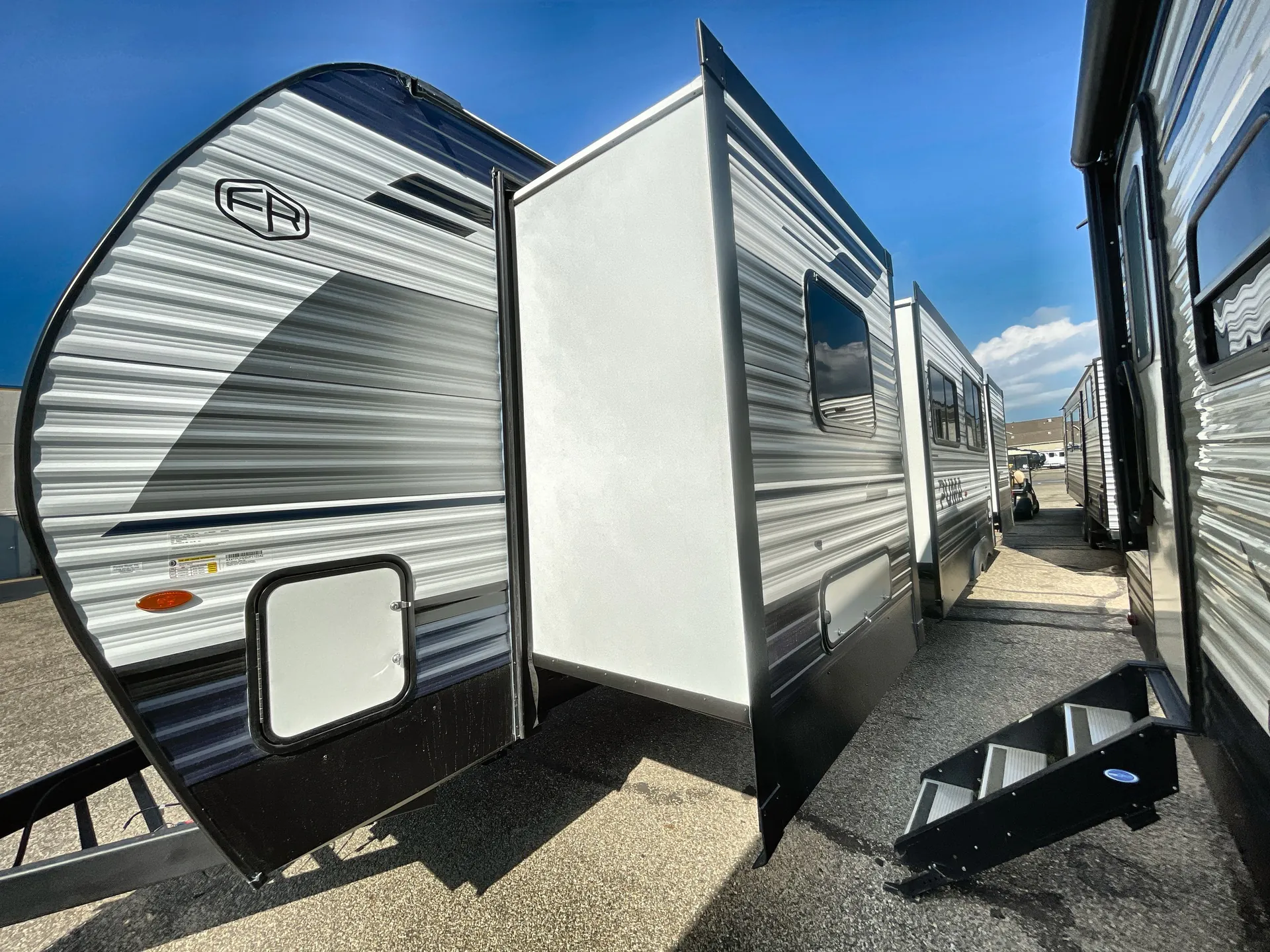 2027 Forest River Puma 32RBFQ — off campside