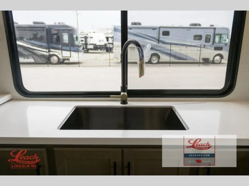 2027 Keystone Cougar 350LLK - Photo 4