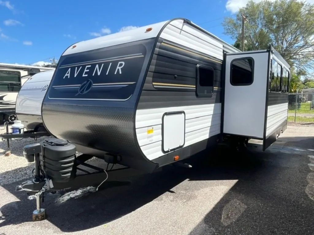 2024 Cruiser RV Avenir A - Photo 3