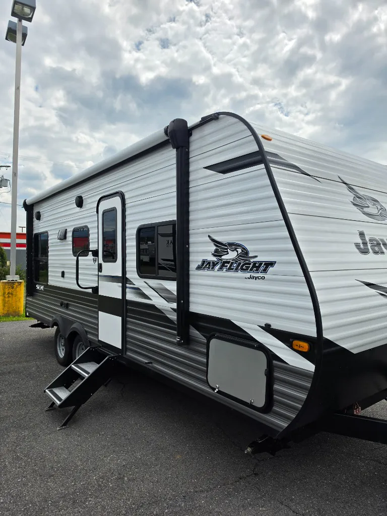 2022 Jayco Jay Flight SLX 8 212QB - Photo 2