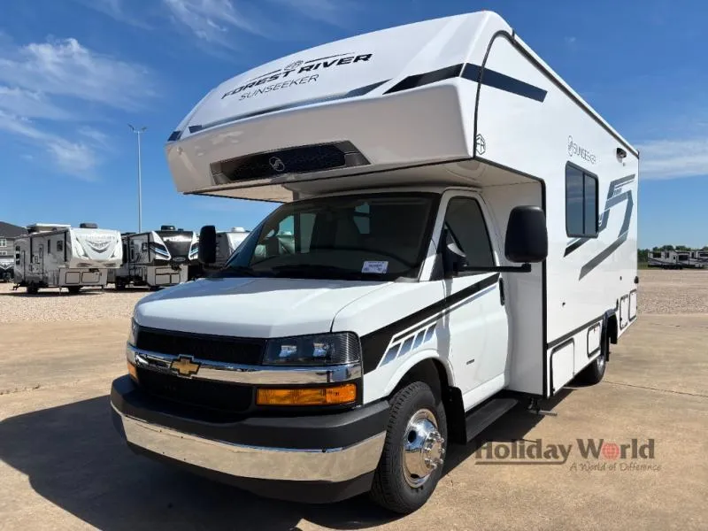 2026 Forest River Sunseeker LE 2350LE CHEVY - Photo 4