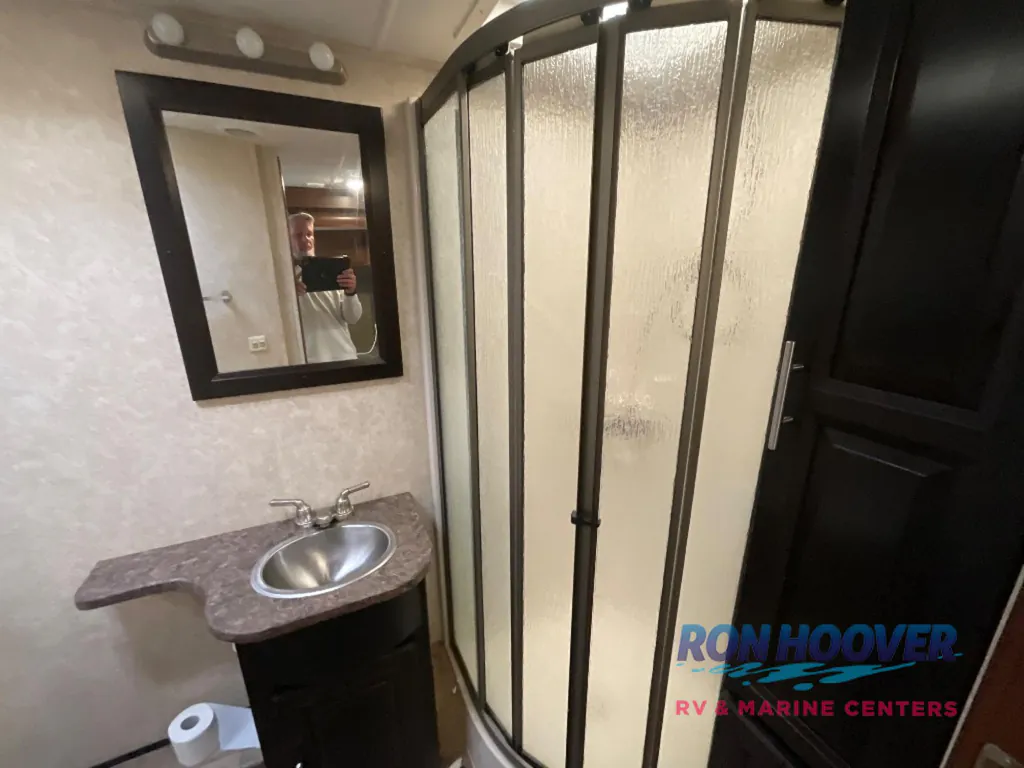 2015 Forest River RV Georgetown 335DS, Photos photo 16