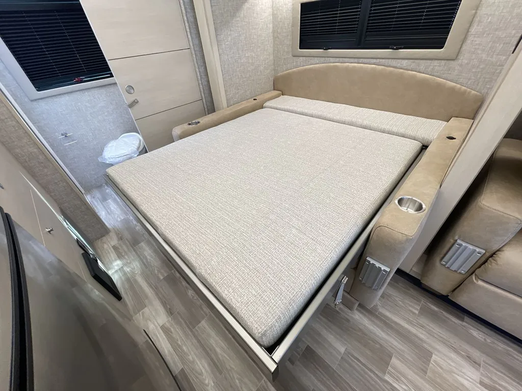 2026 Tiffin Wayfarer 25 XRW, Photos photo 15