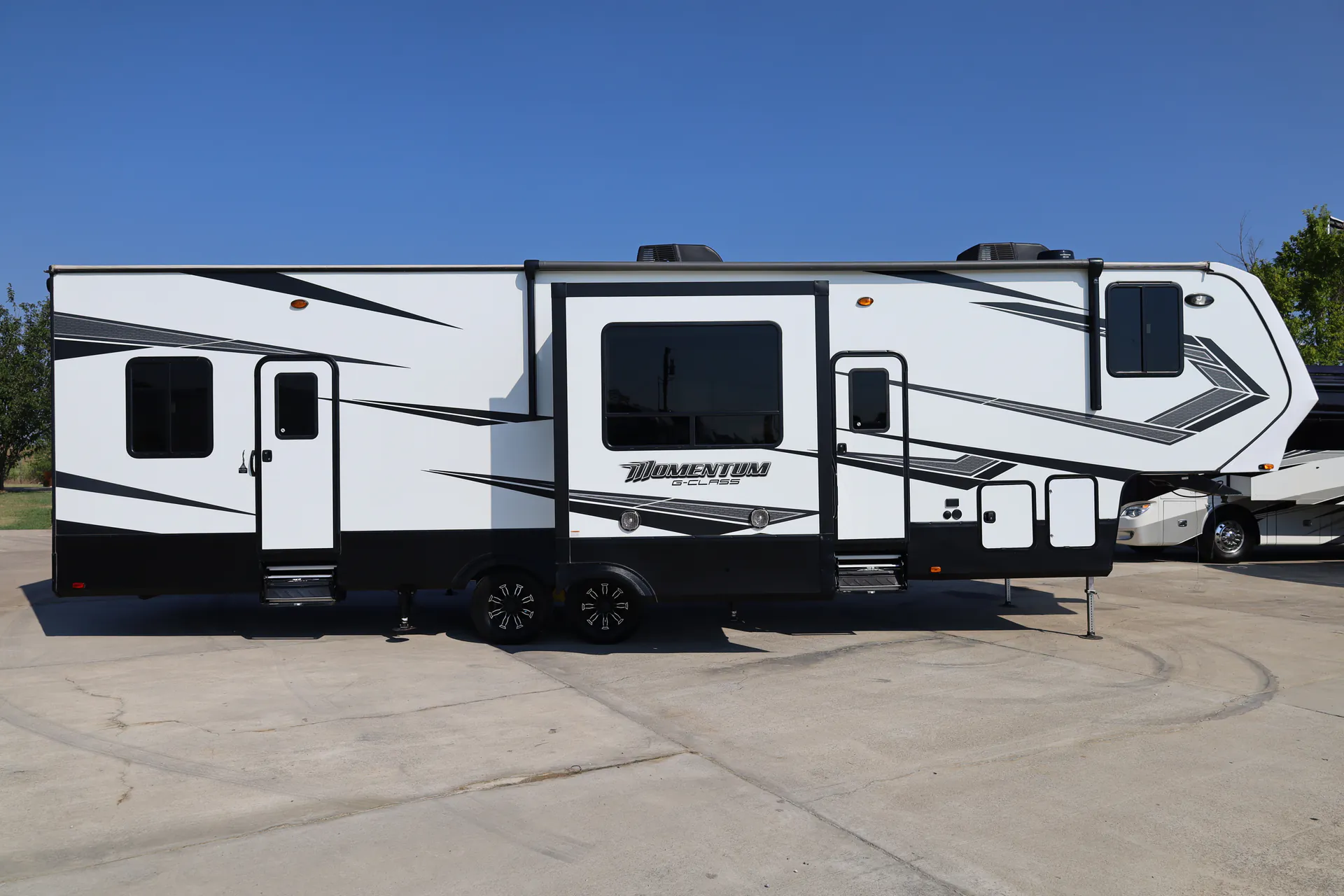 2020 Grand Design Momentum G-Class 350G - Photo 4