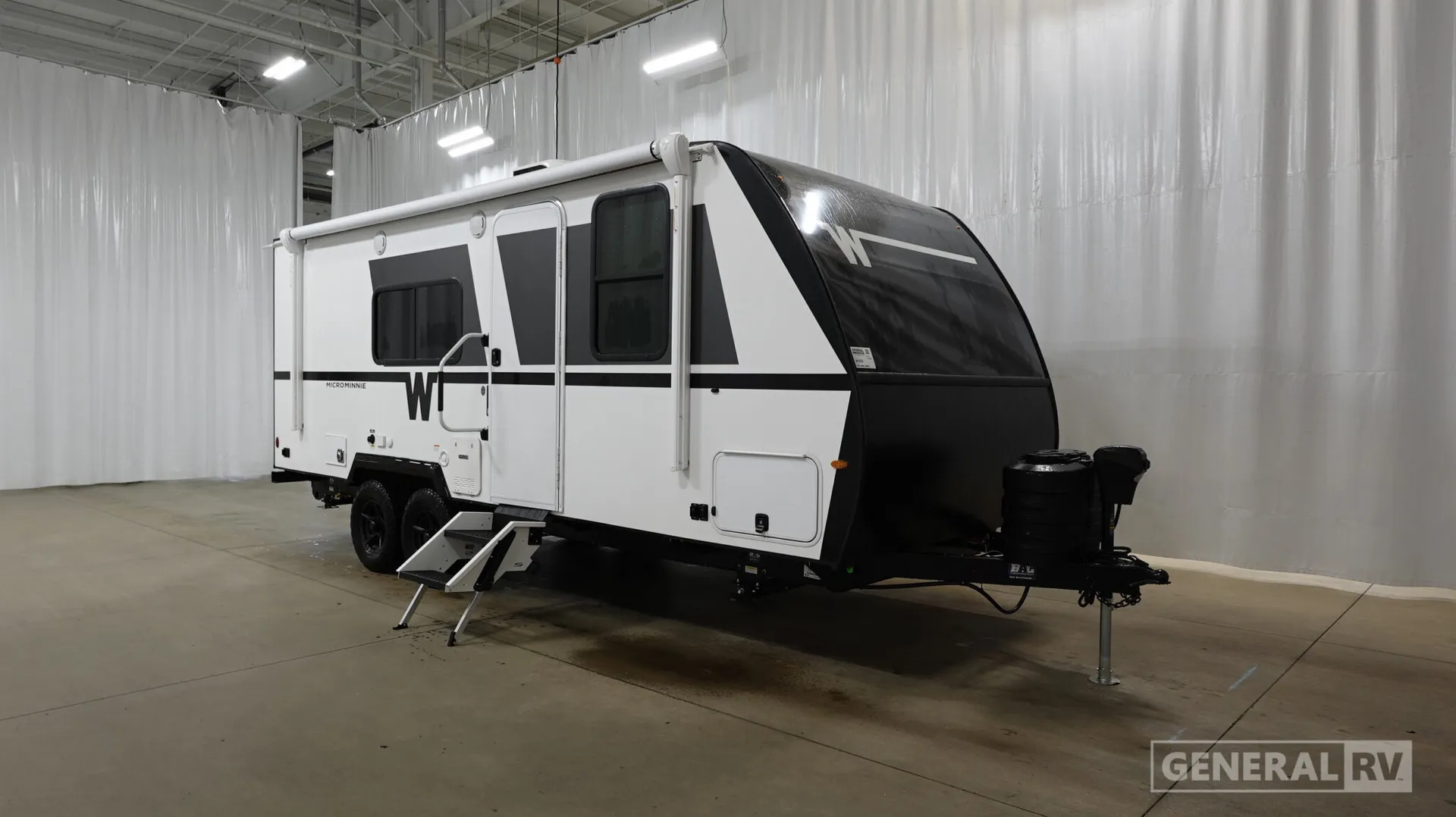 2027 Winnebago Micro Minnie 2200FBH - Photo 2