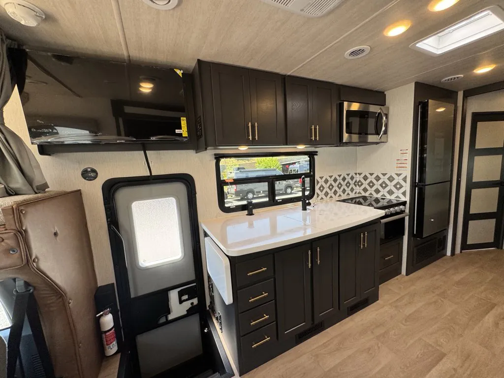 2027 Nexus Maximus 34MX, Photos photo 23