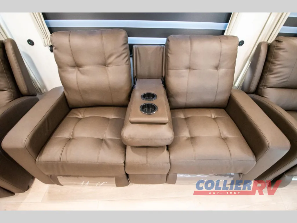2026 Forest River Cherokee Wolf Den 271RK, Photos photo 8