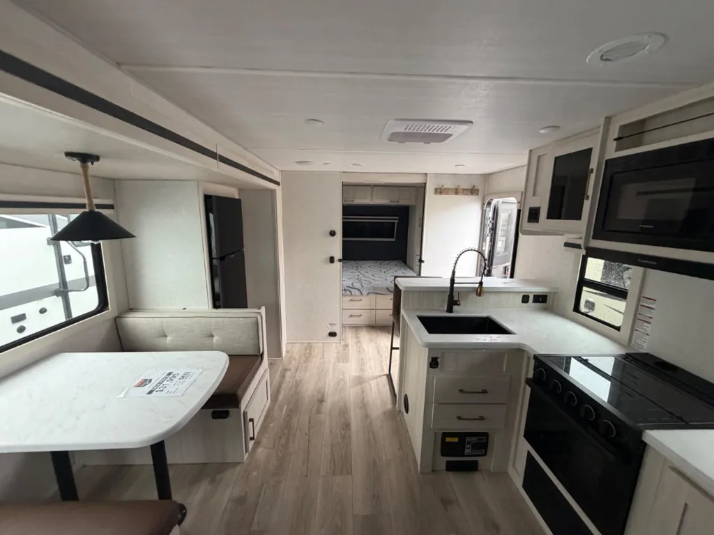 2025 Forest River Surveyor Legend 260BHLE, Photos photo 9