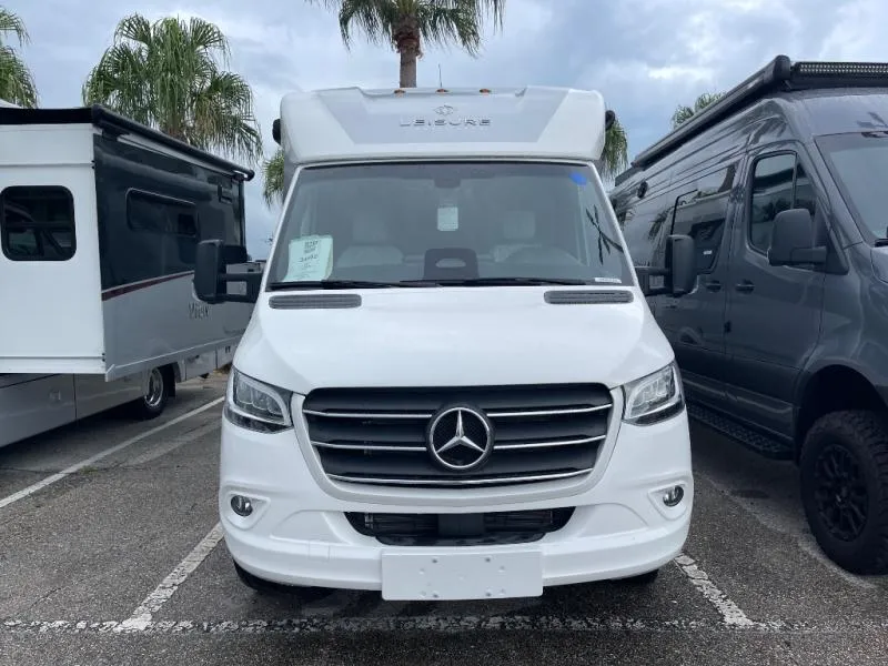 2025 Leisure Travel Vans Unity 24MBL - Photo 2