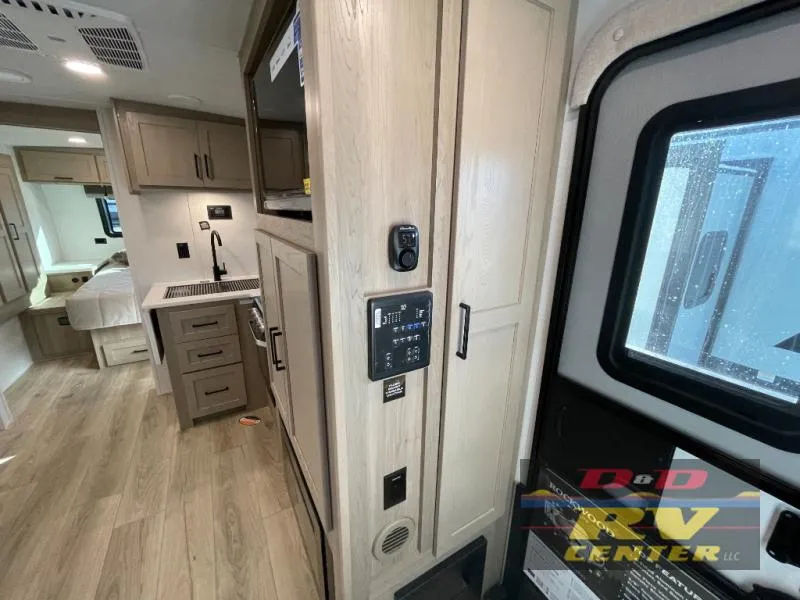 2026 Forest River Rockwood Mini Lite 2511S - Photo 4