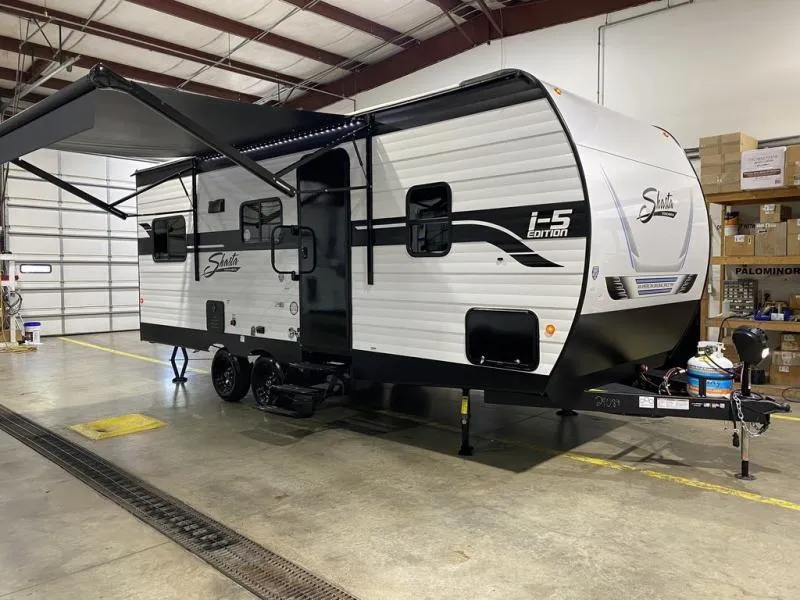 2026 Shasta RVs i-5 Edition 521CK - Photo 2