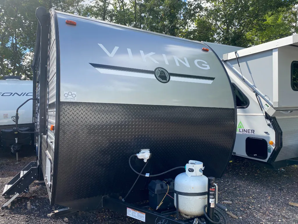 2021 Forest River Viking 17FQ - Photo 3