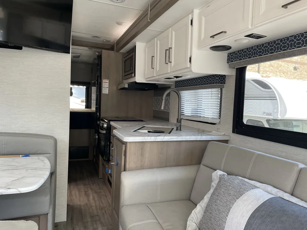 2026 Thor Motor Coach Freedom Traveler A29, Photos photo 12