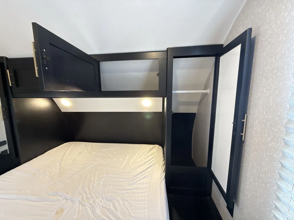 2022 Forest River Cherokee 274BRB, Photos photo 22