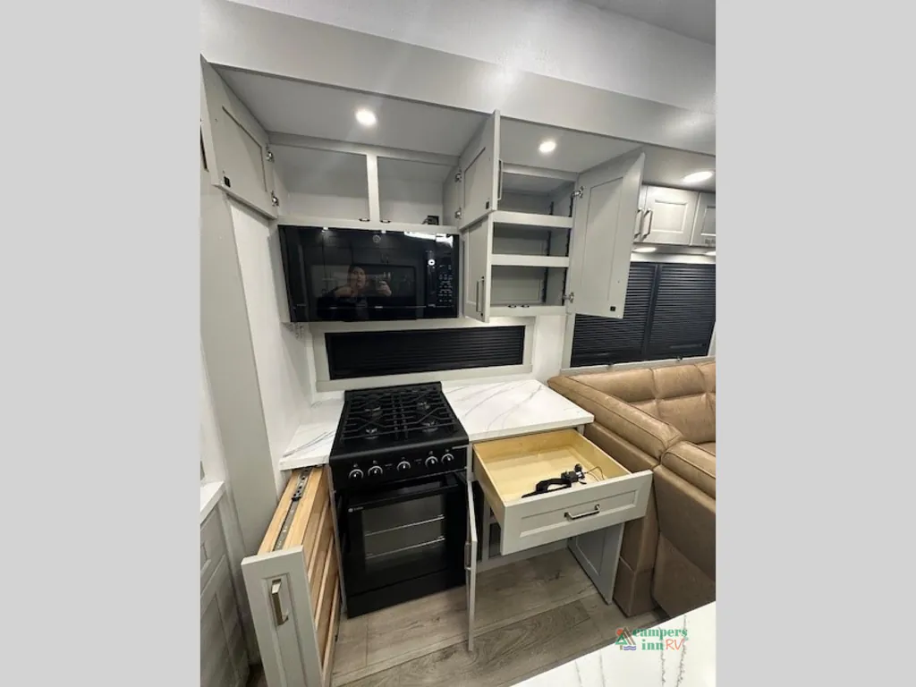 2026 Brinkley Model G 3970, Photos photo 30