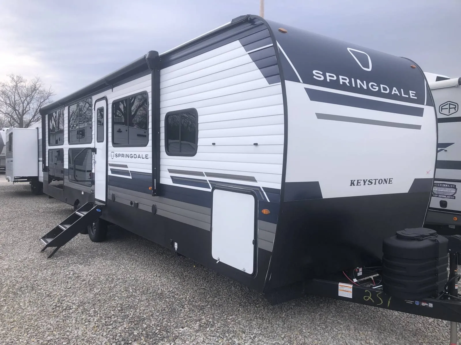 2026 Keystone Springdale Max 31SUNROOM - Main photo